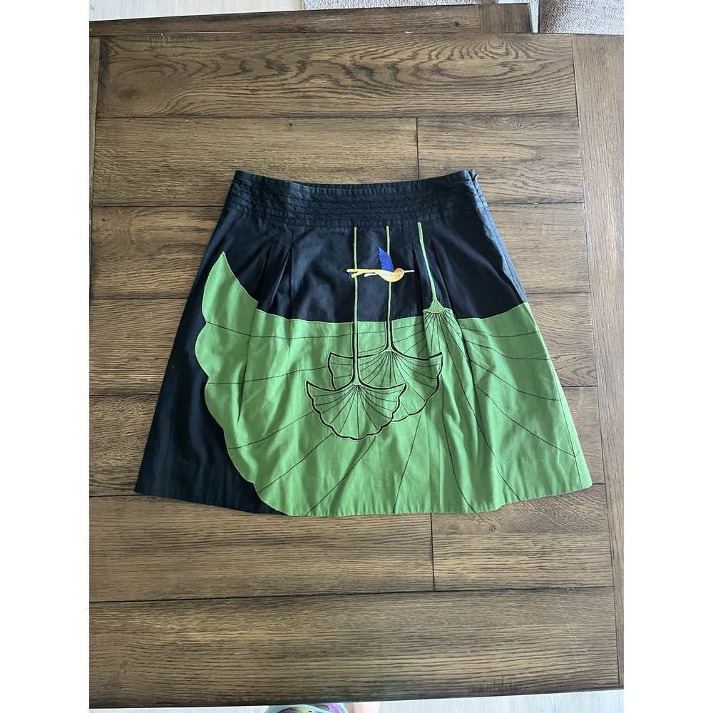 Floreat Anthropologie Green & Black Embroidered Hummingbird Skirt Size 4 A Line